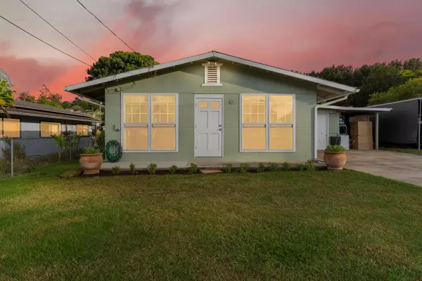 686 Onipaa Pl, Makawao, HI 96768