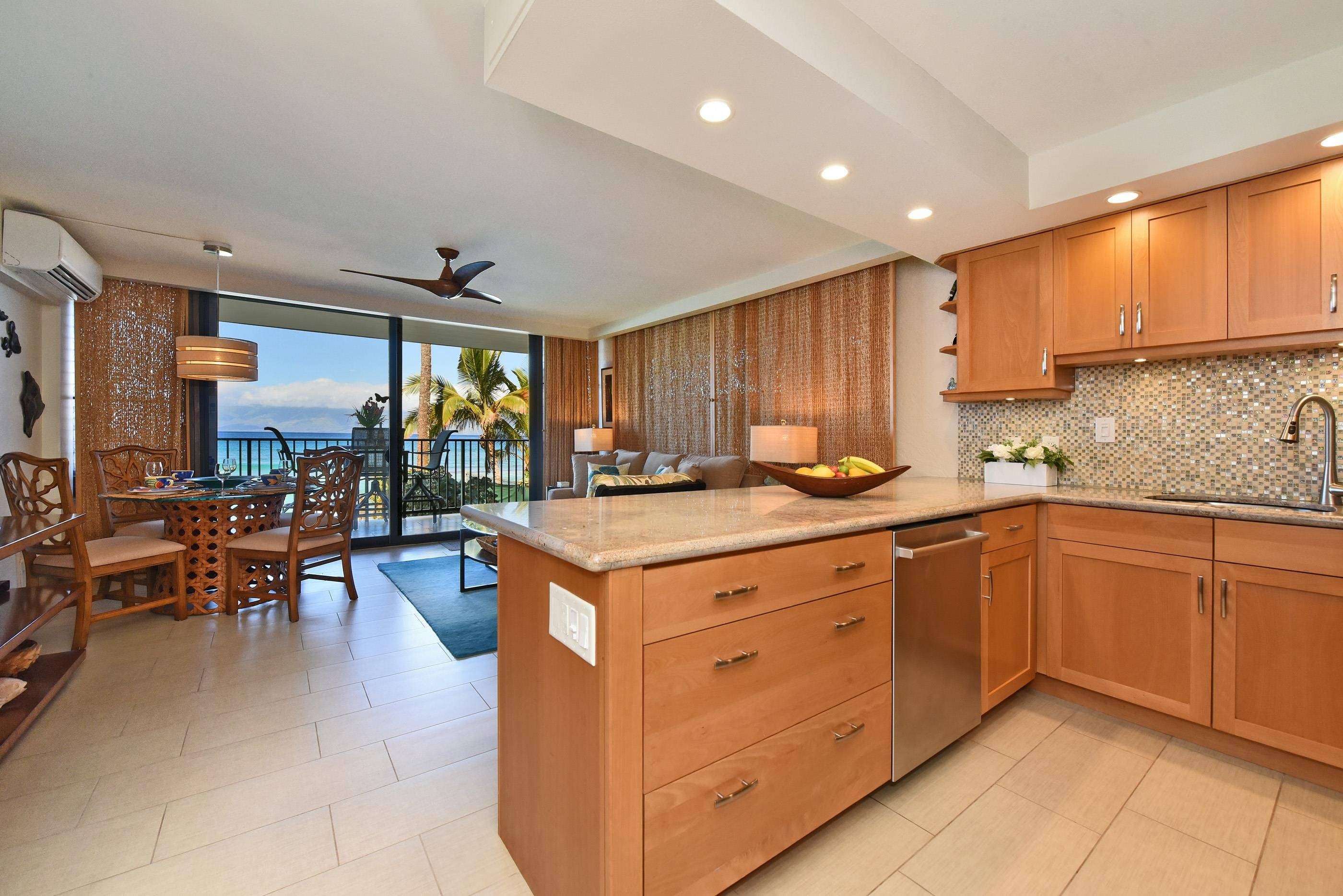 Lahaina, HI 96761,3543 Lower Honoapiilani Rd #A209