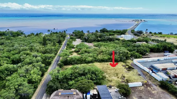 35 Kaunakakai Pl, Kaunakakai, HI 96748