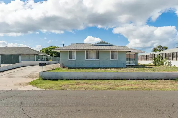 137 W Kane St, Kahului, HI 96732