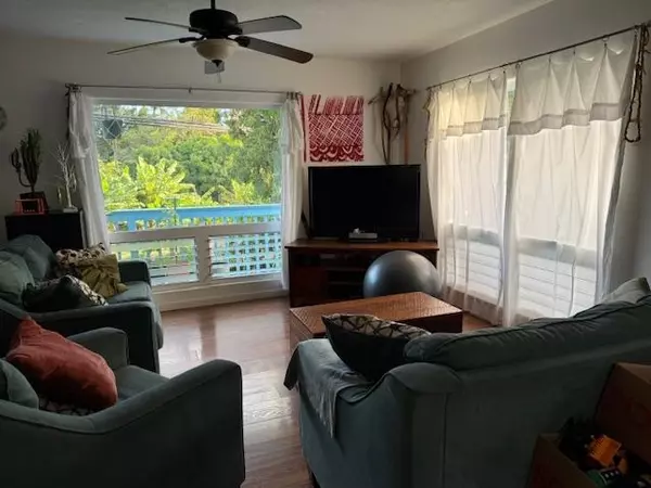 3 Uala Pue Pl ##1, Kaunakakai, HI 96748