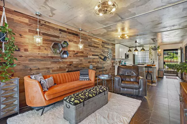 4310 Lower Honoapiilani Rd #307, Lahaina, HI 96761