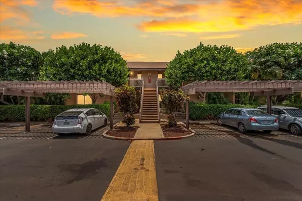 15 Kulanihakoi St #11B, Kihei, HI 96753