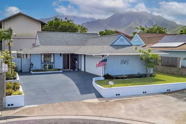 708 Kaulu Pl, Kahului, HI 96732