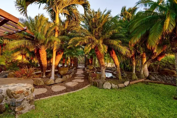 52 Lau Niu WAY #A, Lahaina, HI 96761-0000