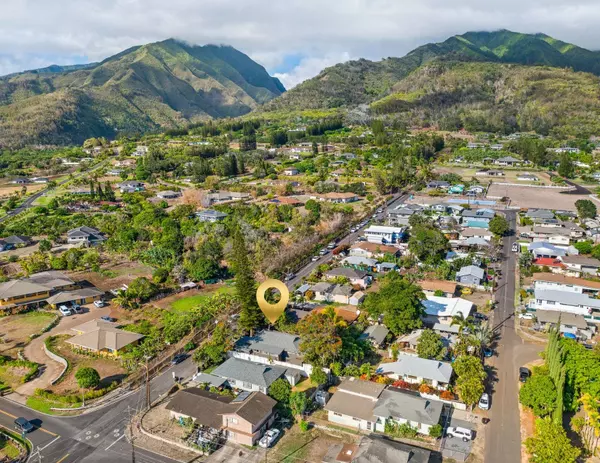 2074 Puuohala Rd, Wailuku, HI 96793