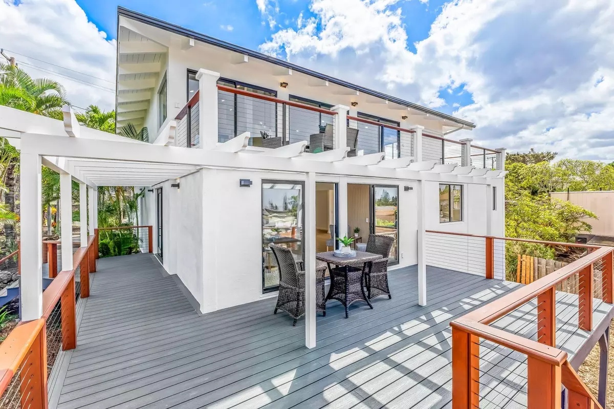 Makawao, HI 96768,346 Hiolani St