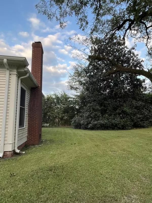 West Point, MS 39773,26852 E Main St