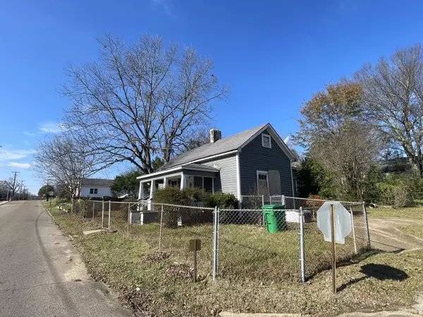 Columbus, MS 39701,823 10th Ave S