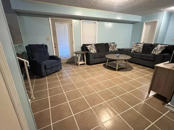 Columbus, MS 39705,469 Dogwood BLVD