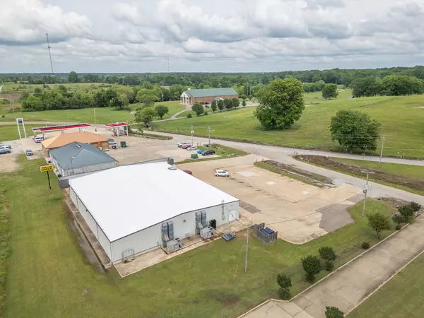 Guntown, MS 38849,107 N Lee Dr