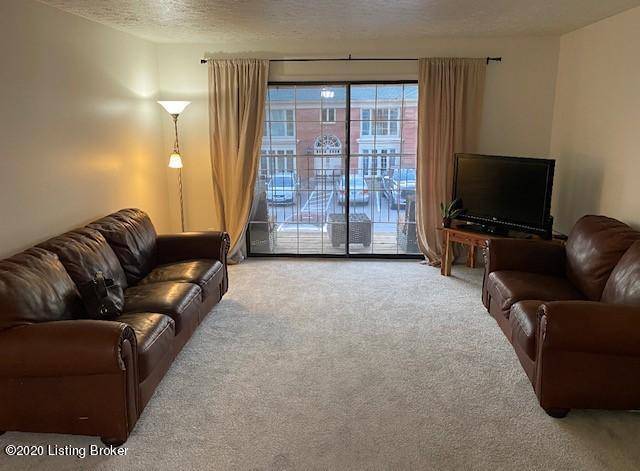 Louisville, KY 40207,7 Dupont WAY #5