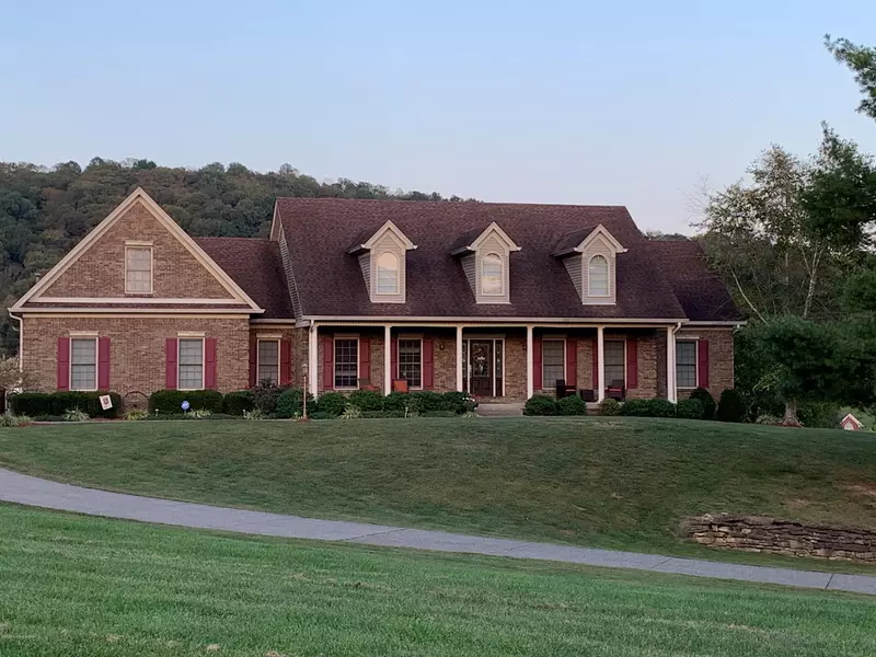 6 Hunter's Ridge Dr, Carrollton, KY 41008