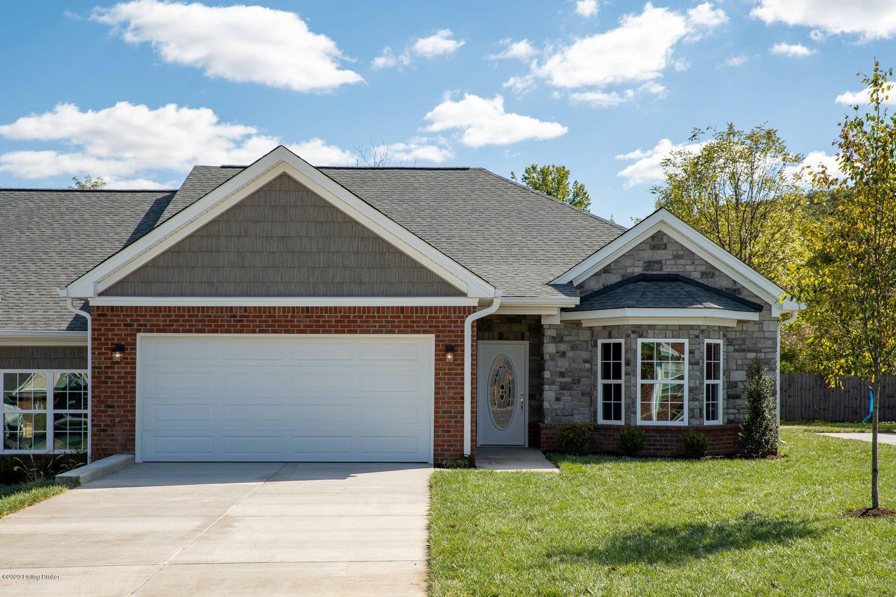 7303 Autumn Trace Dr #101, Louisville, KY 40214