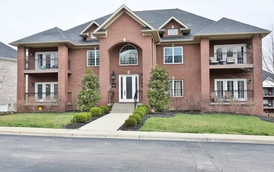 15309 Royal Troon Ave, Louisville, KY 40245