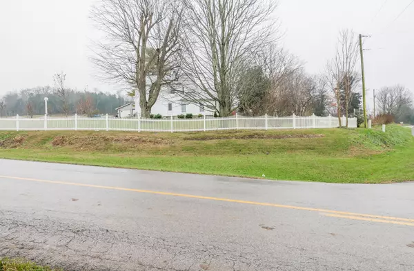 Horse Cave, KY 42749,2205 Tommy Toms Rd