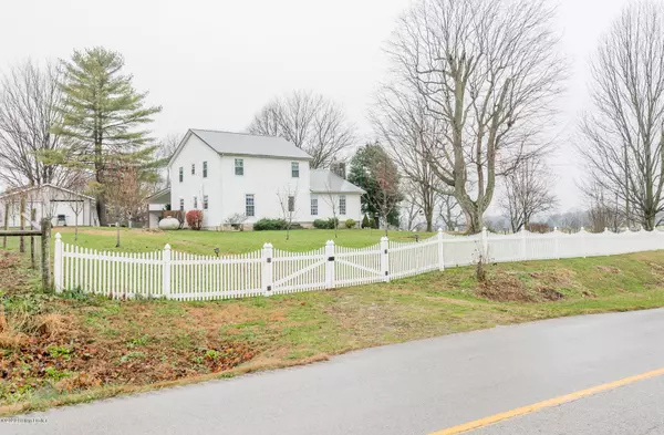 Horse Cave, KY 42749,2205 Tommy Toms Rd