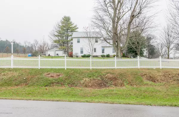 Horse Cave, KY 42749,2205 Tommy Toms Rd