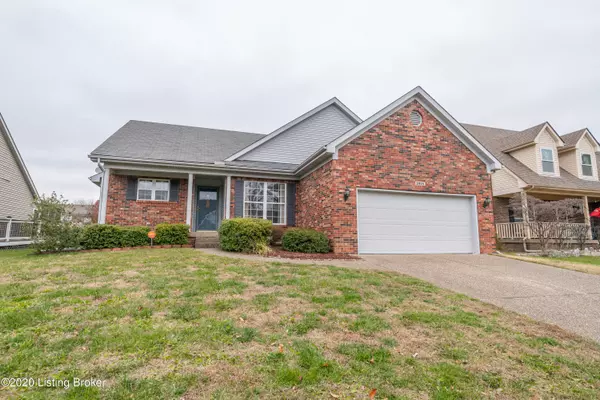 8904 Fox Chase Pl, Louisville, KY 40228