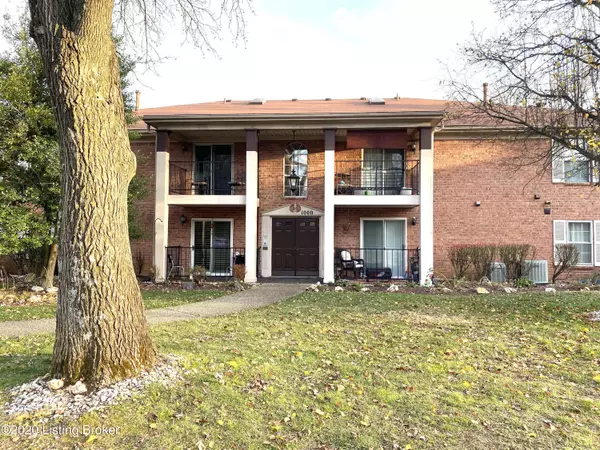 1002 Forest Park Rd, Louisville, KY 40223