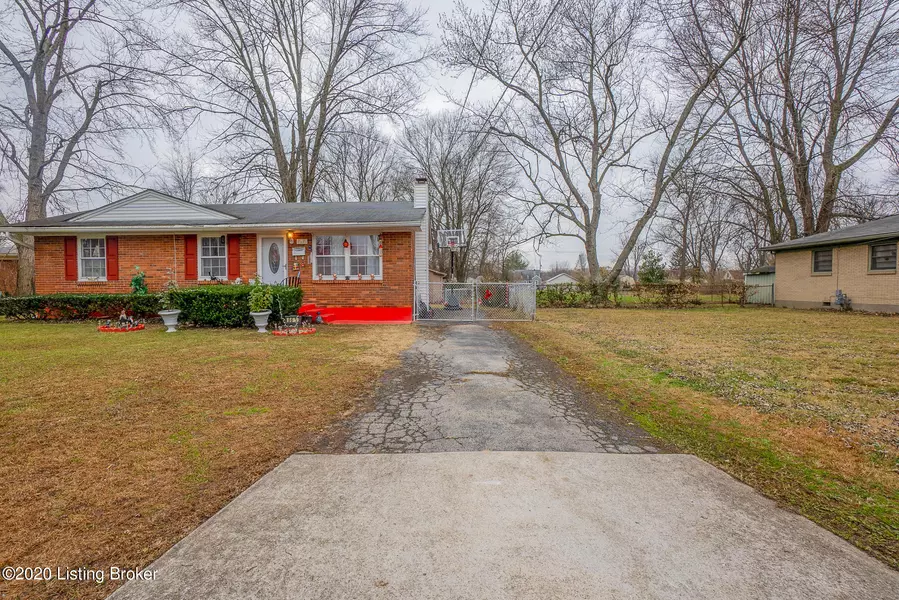 8632 Bluebell Dr, Louisville, KY 40219