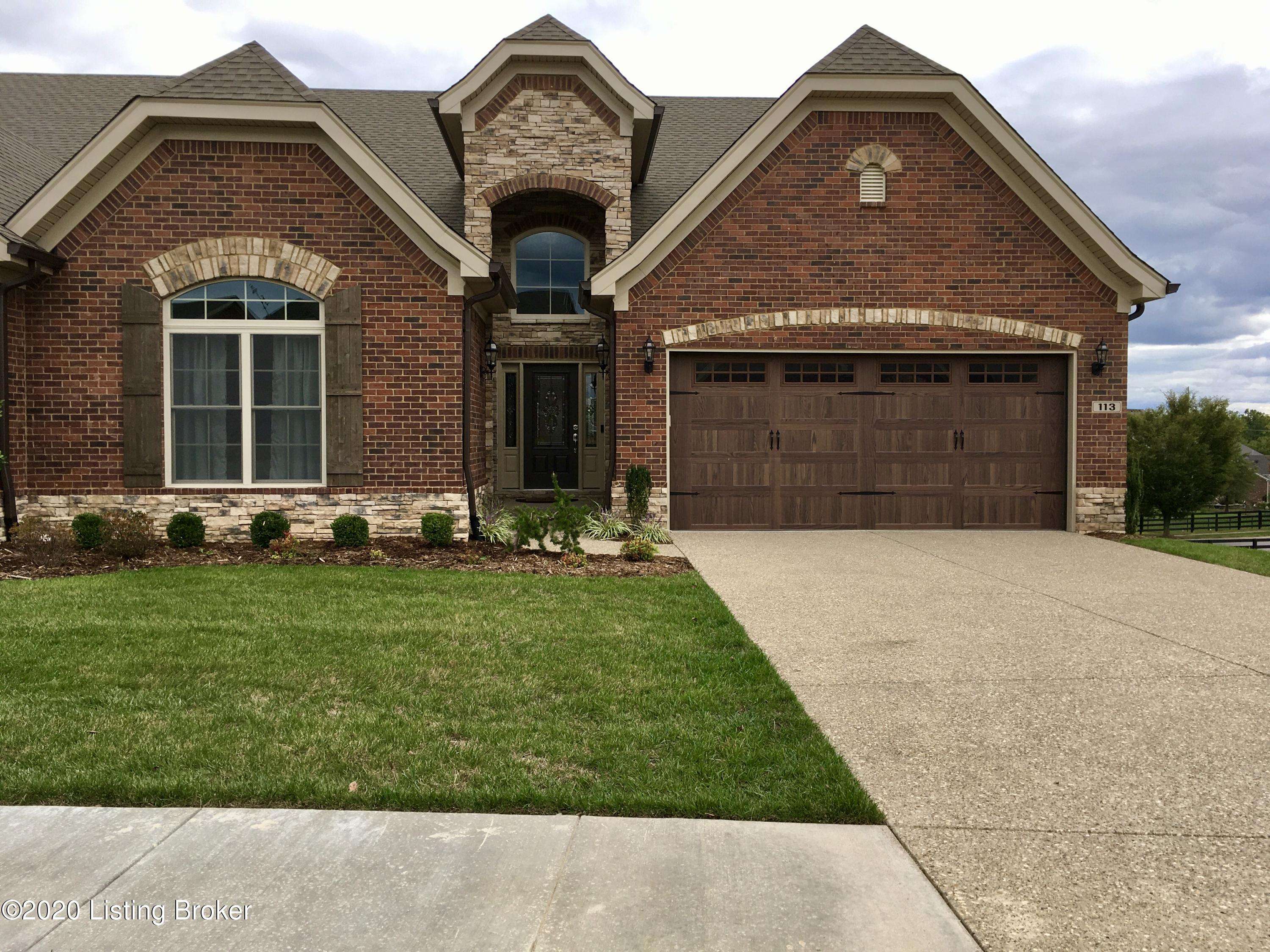113 Pembridge Ct, Louisville, KY 40245
