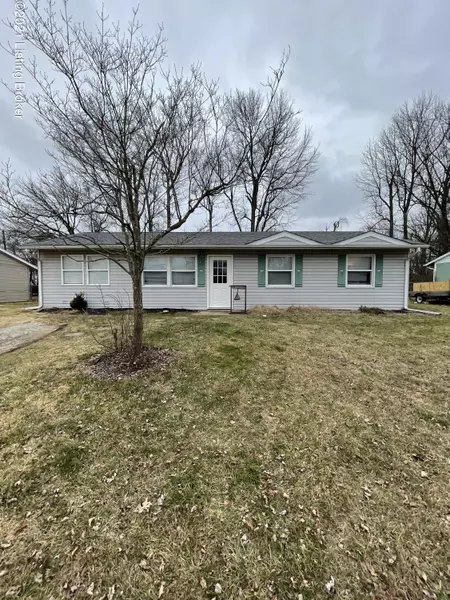 1612 Oak Hill Dr, Madison, IN 47250