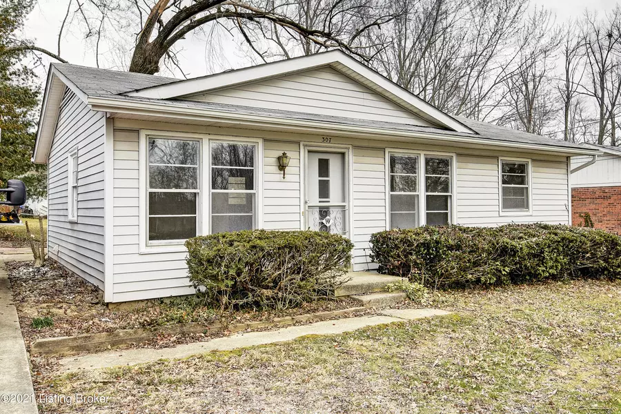 307 Yager Ave, La Grange, KY 40031
