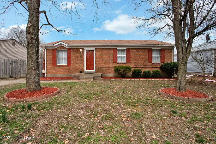 409 Echappe Ln, Fairdale, KY 40118