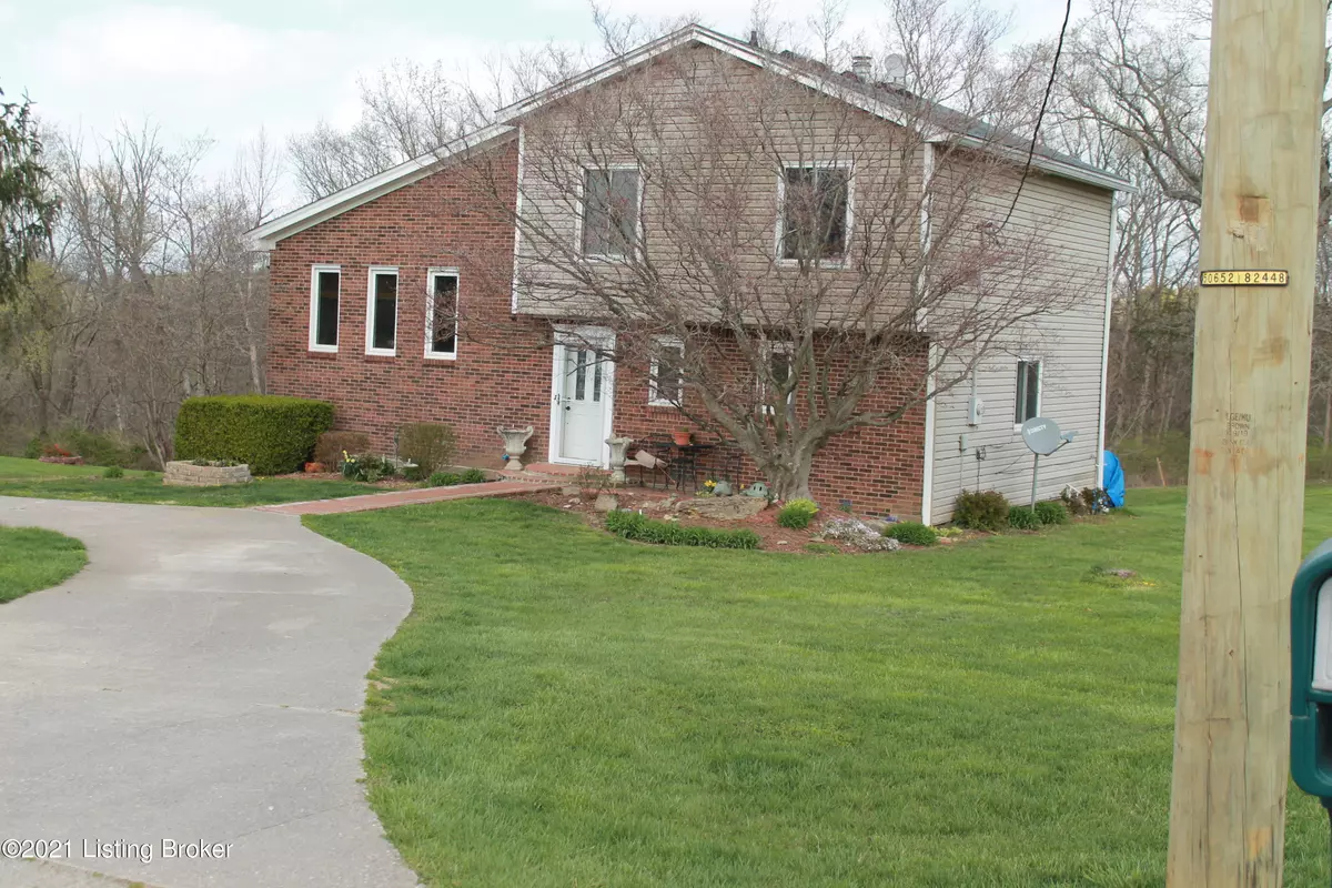 Louisville, KY 40299,216 Shakeland Dr