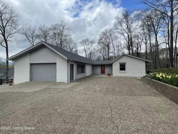 42 Tarnwood Dr, Brandenburg, KY 40108