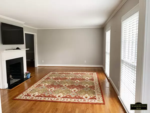 Louisville, KY 40222,1903 Warrington WAY