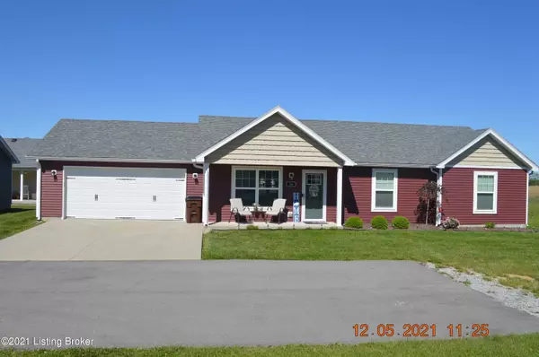 16 Hunters Ridge Dr, Eminence, KY 40019