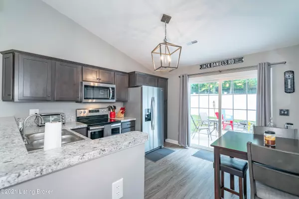 Henryville, IN 47126,812 Twin Oaks Dr