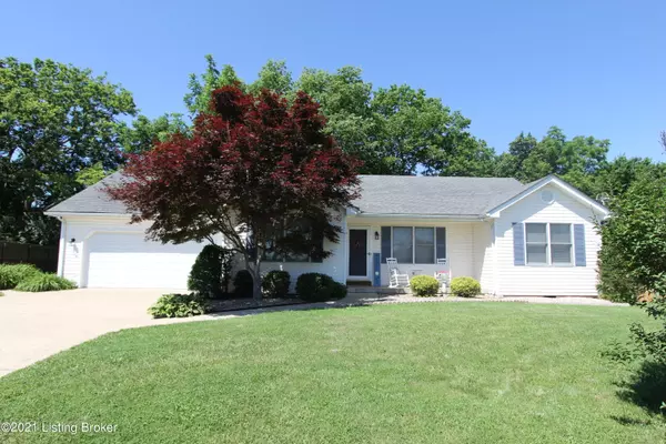 1218 Melanie Ct, Lawrenceburg, KY 40342