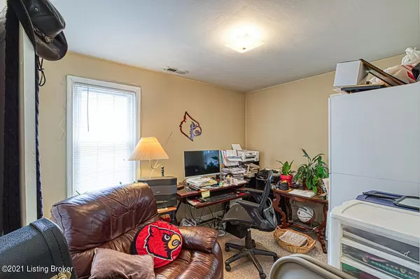 Louisville, KY 40215,3806 Craig Ave