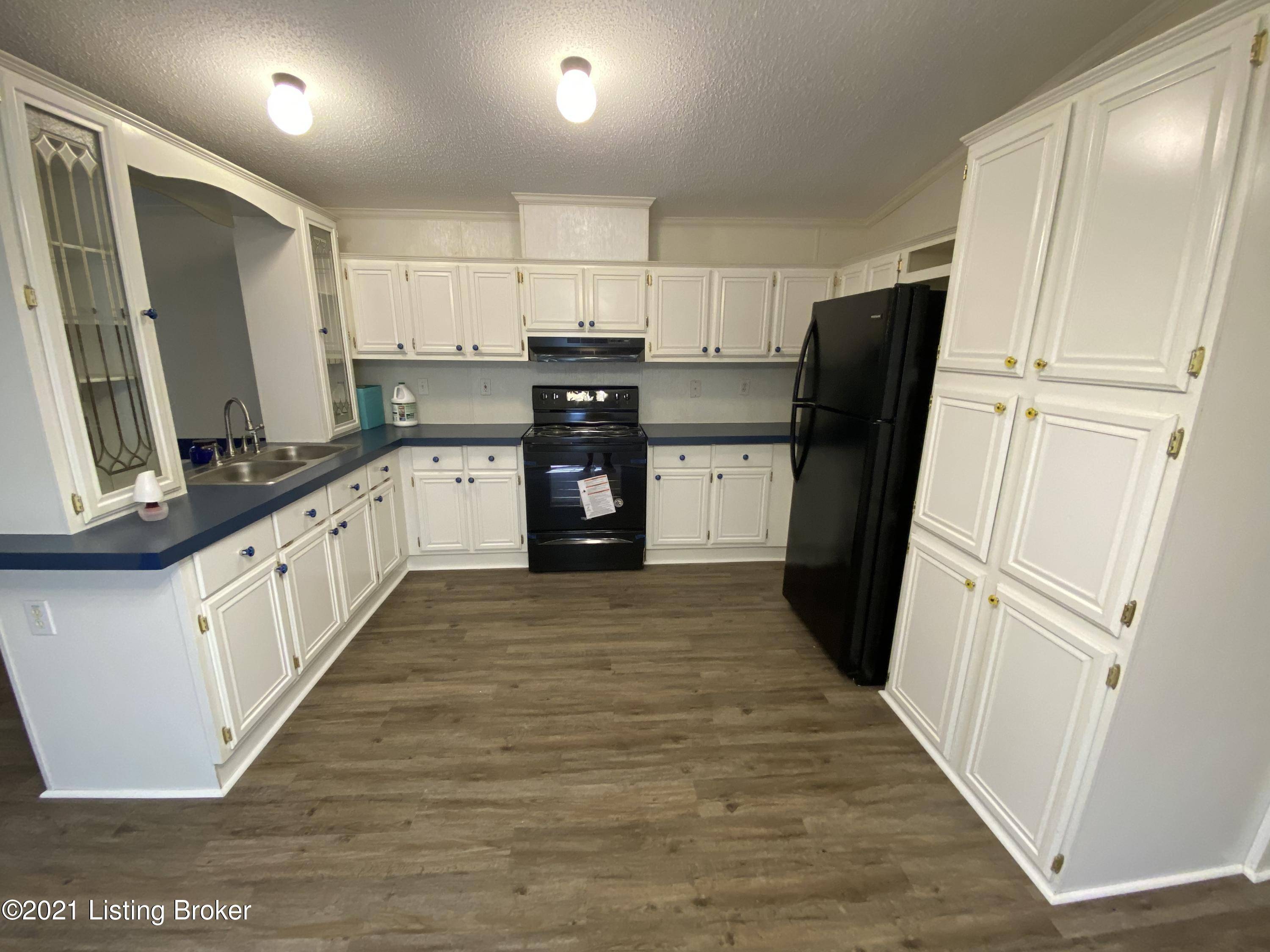 Shepherdsville, KY 40165,503 Saltwell Dr #5