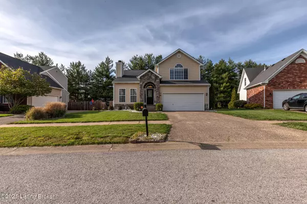 Louisville, KY 40242,9003 Holly Village Ct