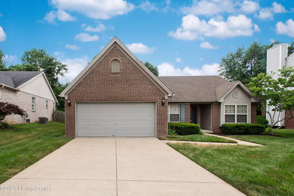 Louisville, KY 40218,7210 Meadow Ridge Dr