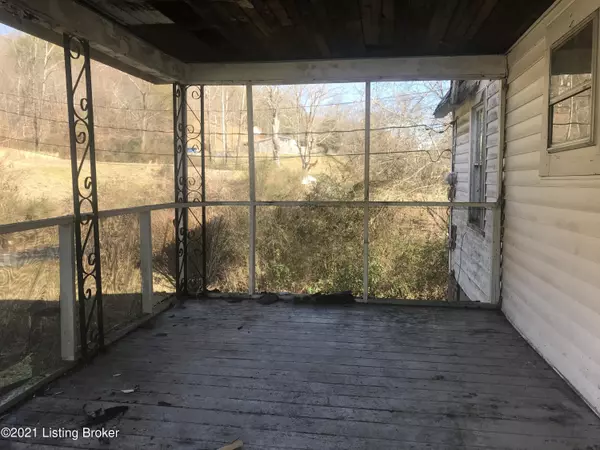 Pineville, KY 40977,94 Mathel Hill Rd