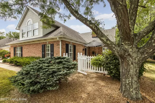 143 Crabapple Branch,  La Grange,  KY 40031