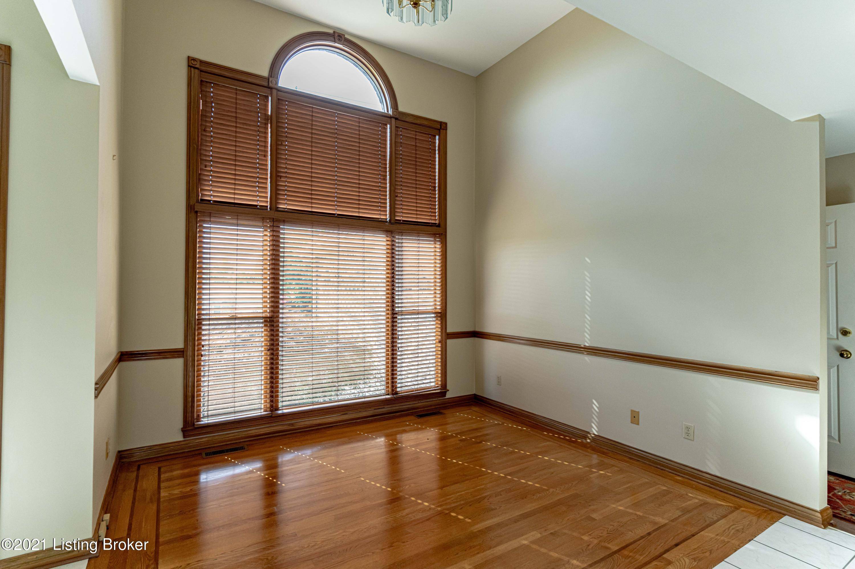Elizabethtown, KY 42701,1405 N Miles St