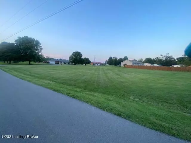 105 Ashby St, Irvington, KY 40146