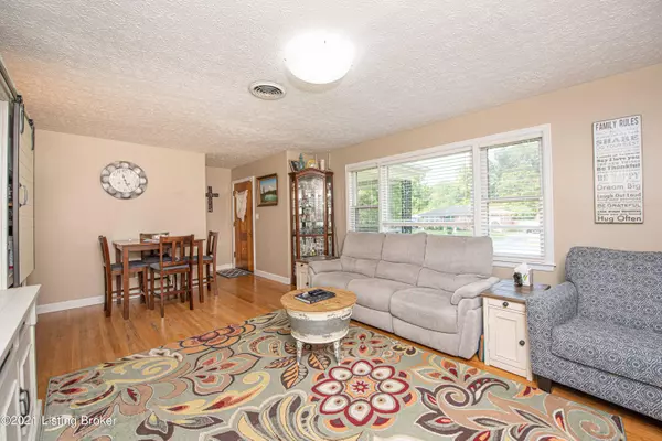 Louisville, KY 40214,5309 Vista John Dr