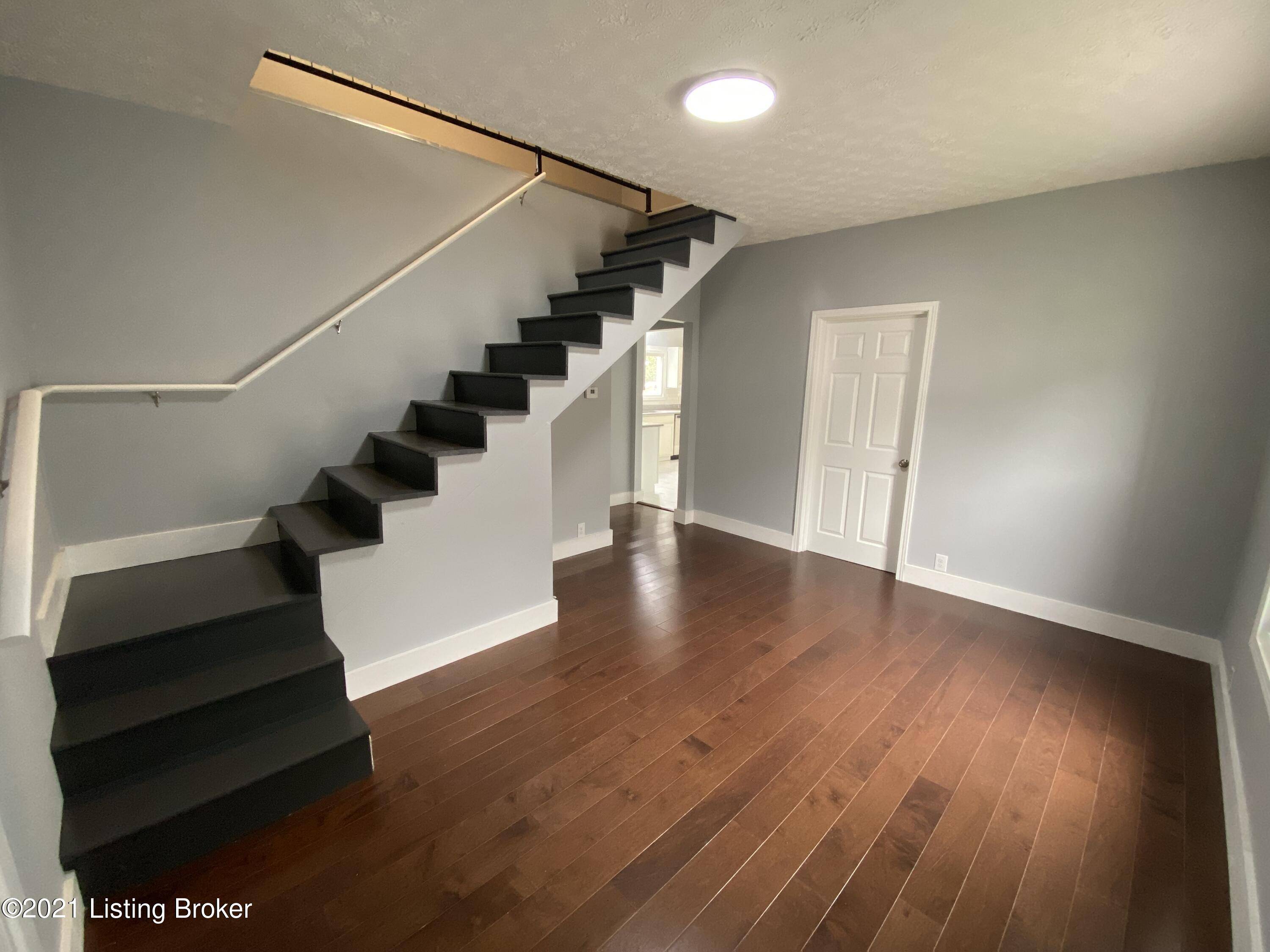 Louisville, KY 40214,820 Inverness Ave