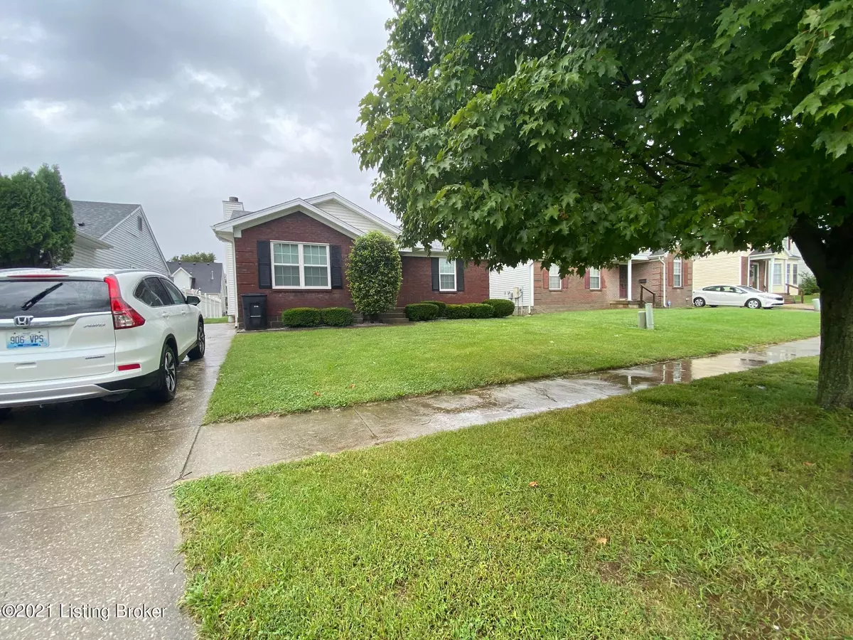 Louisville, KY 40215,1715 S Wheatmore Dr