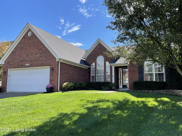 5805 Weatherburn Ct, Prospect, KY 40059