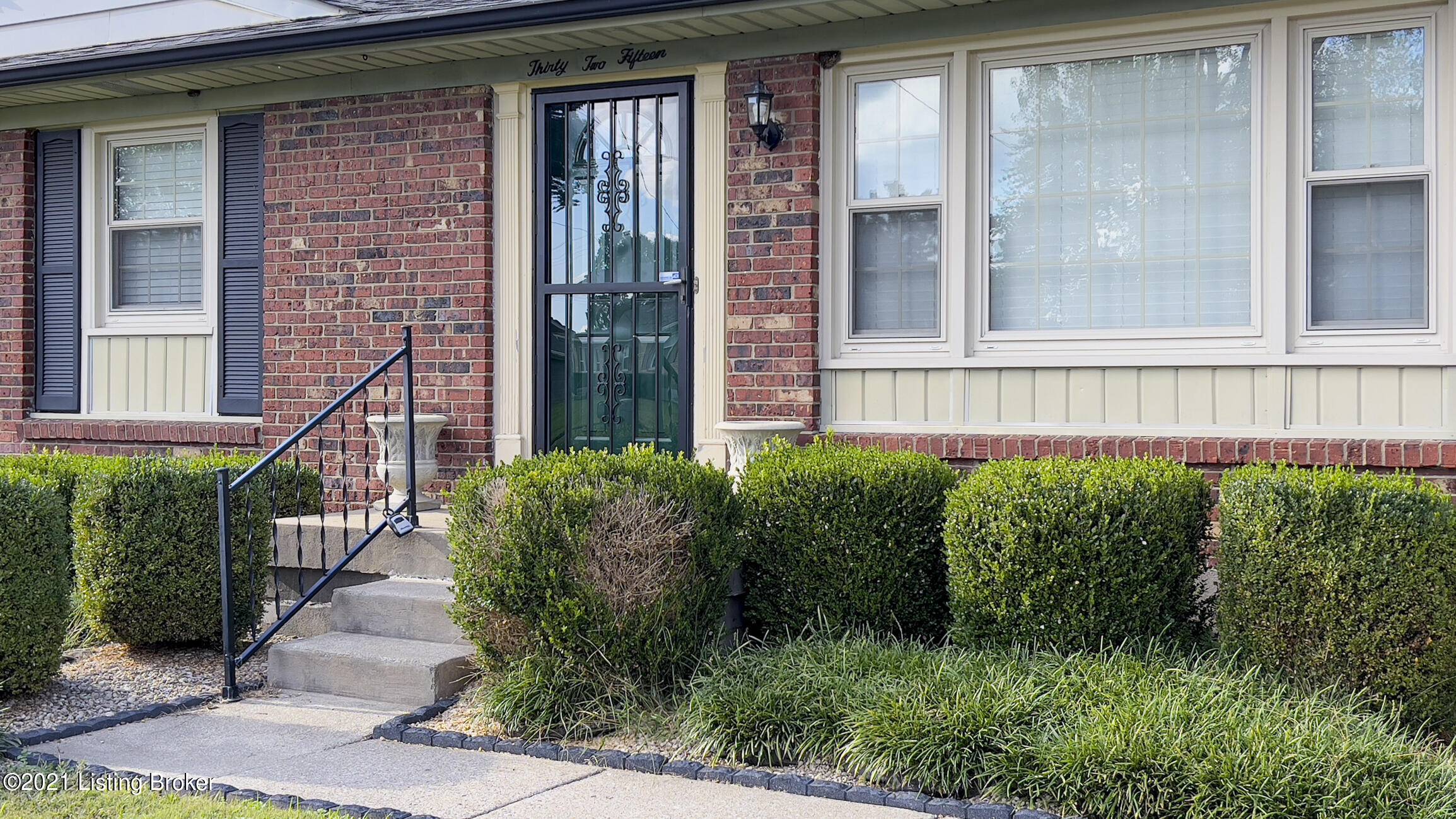 Louisville, KY 40219,3215 Bowie Dr