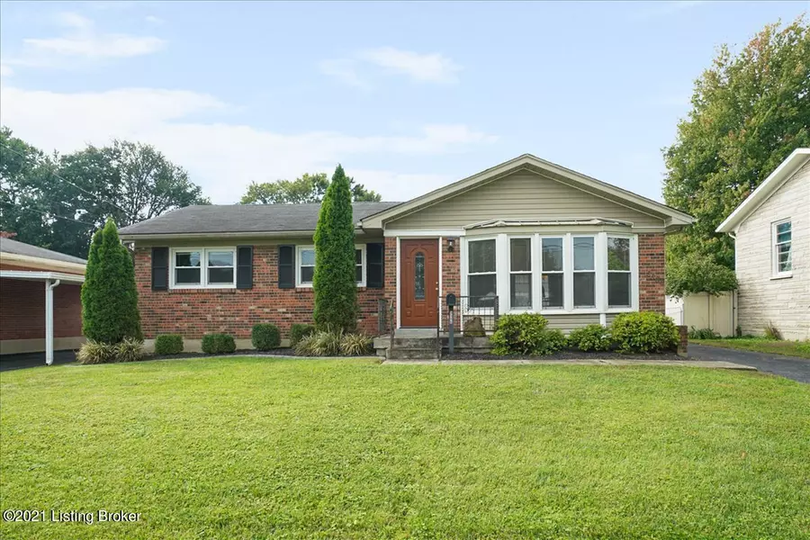 5506 Alicante Ln, Louisville, KY 40272