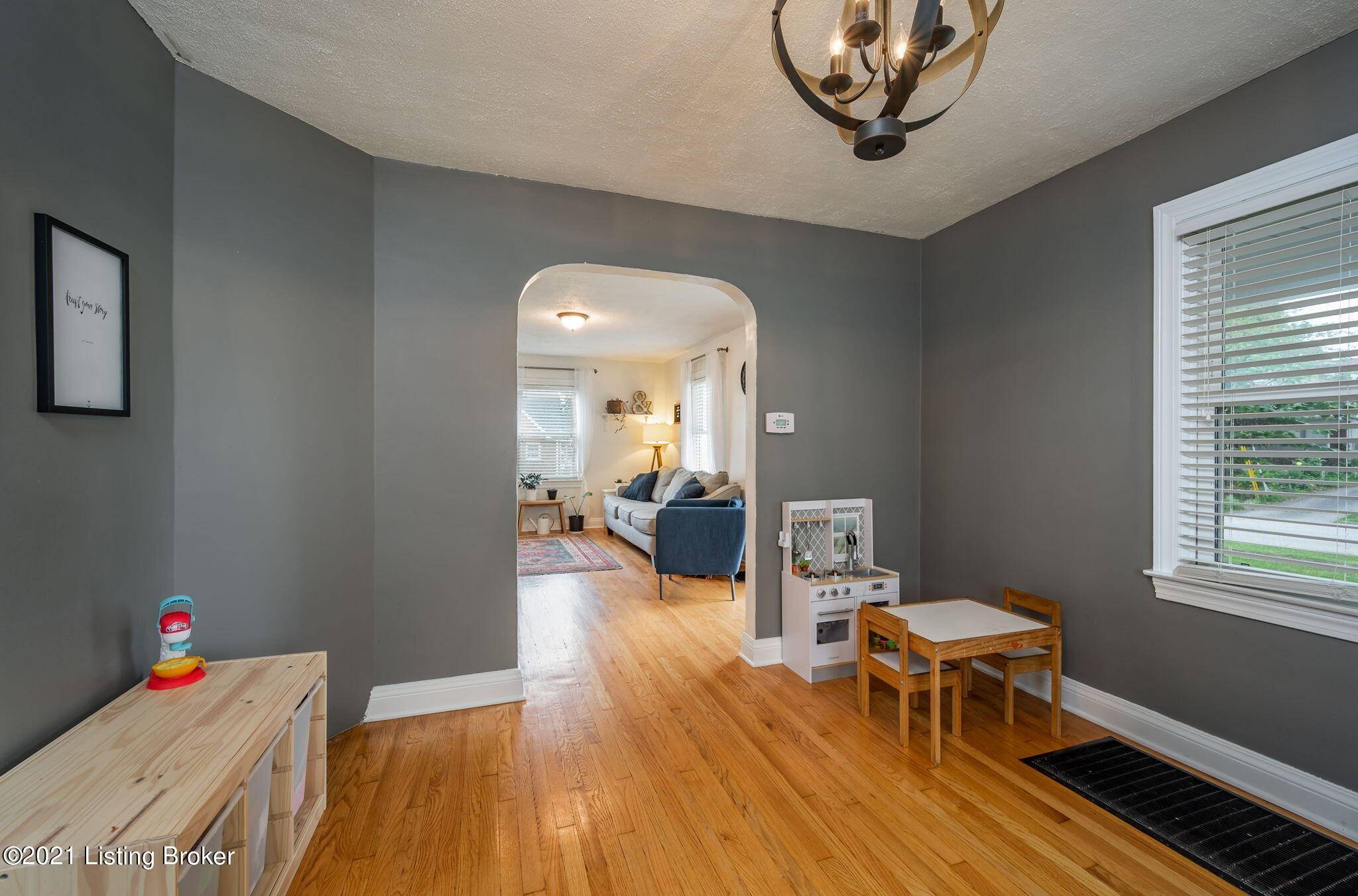 Louisville, KY 40214,4533 S 1st St